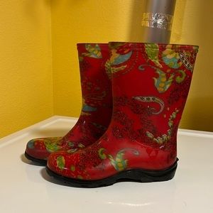 Rain boots